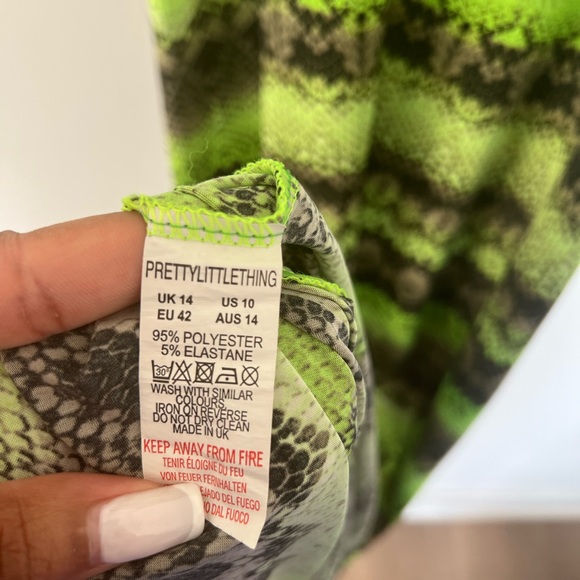 Pretty Little Thing Neon Lime Cowl Snake Print Maxi Dress US 10 - Picture 6 of 7